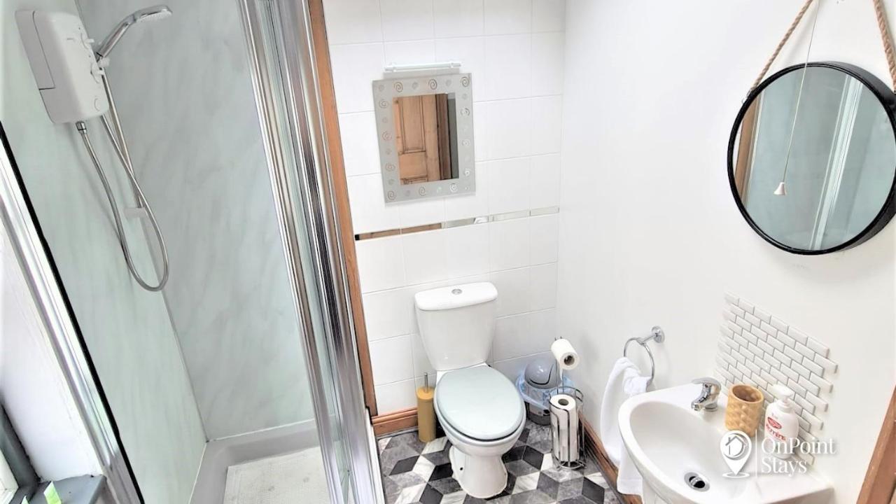 Lovely Spacious 5 Bedroom Home Near Chester City Centre Kültér fotó